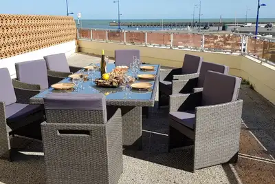 Image de Appartement 6/8 personnes max. vue sur mer et port en Normandie Wifi Gratuit