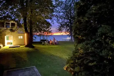 Image de Maison privée au bord de l'eau avec de magnifiques couchers de soleil