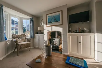 Image de Charmant chalet de 2 chambres à Lymington, très proche de la ville, de la marina et des promenades en mer