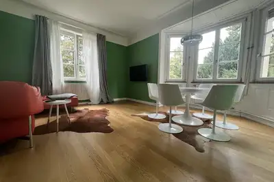 Image de 3 chambres Jugendstilwohnung près du château