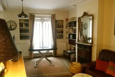 Image de Appartement 3 Pièces 50m2 Au 1er étage D'un Immeuble Exposition Sud