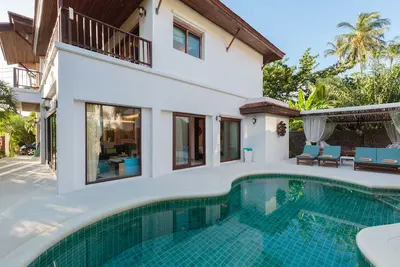 Image de Baan Fah Sai Private Villa avec 4 chambres et piscine, à quelques pas de la plage