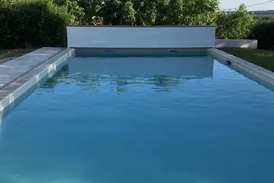 Image de Propriété en pierre avec piscine au sel, 4 chambres, 3 douches, 9 personnes