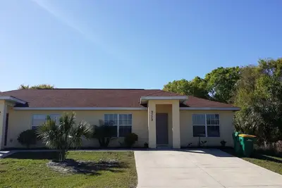 Image de Englewood Cozy Comfy Home A