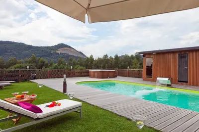 Image de Cabane en pleine nature avec piscine à 8 minutes de la plage