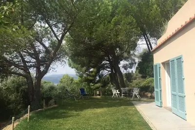 Image de Sea-view cottage a stone's throw from the beach near Capoliveri