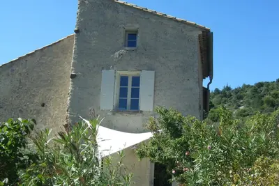 Image de Gîte avec piscine au pied du Mont Ventoux à Bédoin Vaucluse sur le Gr91
