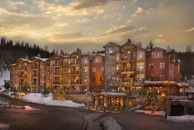 Image de Condo de luxe 2 chambres dans le village de Northstar - Ski In, Ski Out! !