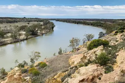 Image de Sifflement kite cottage donnant sur la pittoresque rivière Murray