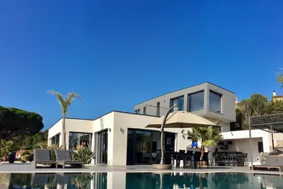 Image de L Arapéde villa 5 étoiles vue mer 180 degrés