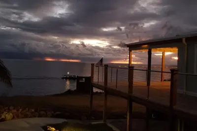 Image de Panoramique vue coucher de soleil des Caraïbes. 4 chambres privées, toutes avec lits King Size