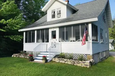 Image de 5 chambres / maison du port et chalet d'invité / accès à l'eau