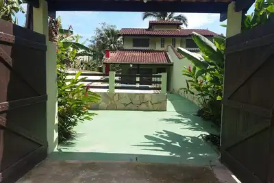 Image de Maison avec piscine privée - Suivant Beach-Cond. Plage fermée et meilleure de la côte nord
