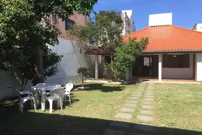 Image de Maison avec 3 chambres sur la plage de Canasvieiras, près de la mer et du centre.