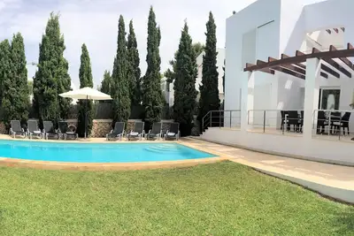 Villa Ohana: 3 chambres, 2 salles de bain, 7 couchages à Cala d'Or avec piscine