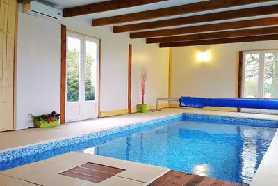 Image de Maison normande avec piscine intérieure chauffée