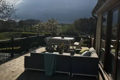 Image de Edwardian Country House avec piscine chauffée et vue imprenable