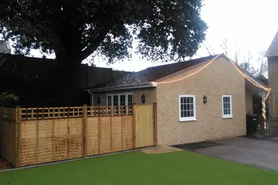 Image de Annexe à un lit récemment rénovée, à moins de 5 minutes à pied de Milford on Sea