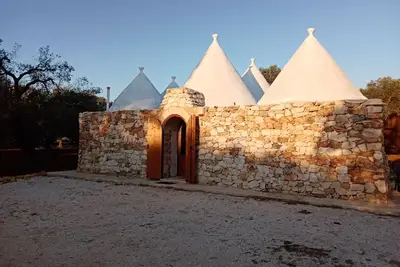 Image de « Monte trulli Mère 2 » avec piscine privée