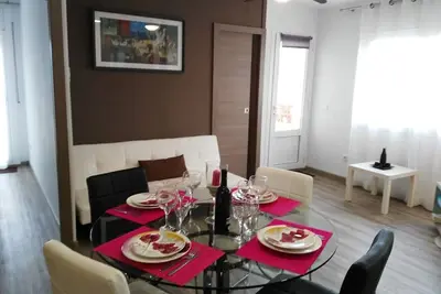 Image de Appartement A 100 Metres De La Plage Avec Vue Sur La Mer-Hutg-021440