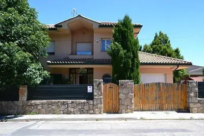 Image de Maison rurale Trepador Azul pour 8 personnes avec jardin et baby-foot