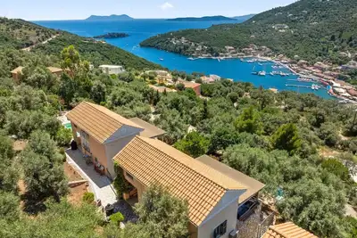Image de Villas Carisma - Villas de style naturel pour 14+ personnes