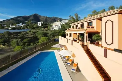 Image de Villa de luxe près de Mijas Pueblo avec 14 couchages. Avec grande piscine privée chauffée