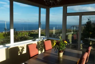 Image de Maison côtière sur la baie de Dingle dans le comté de Kerry à seulement 1 km de la plage.