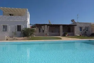 Image de Villa Naousa, ideal pour 2 familles, piscine, vue sur la mer