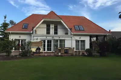 Image de Maison près de la forêt - pas loin de la mer
