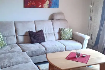 Image de Emplacement absolument top, à seulement 1 minute à pied de la principale plage de baignade, grande terrasse ensoleillée