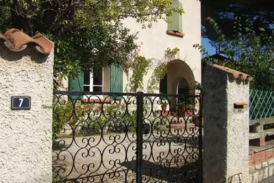 Image de Villa de 135 m2 avec un jardin de 500m2, 10 personnes maximum