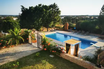 Image de Villa dans propriété  - Piscine - 10 min de l'aéroport de Faro