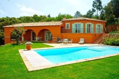 Image de Maison De Charme Presqu'Ile De St Tropez Pour 6 Ou 8 Adultes Et 4 Enfants