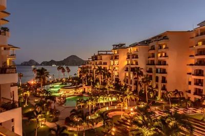 Image de Rabais d'août / septembre-Réservez un spectaculaire hôtel 5 étoiles avec vue sur l'océan!