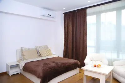 Image de Nouveau Studio, Place de la République