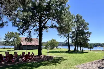 Image de La maison de ferme sur le lac Beaver - Face au lac, accès facile, vue à 180 *, isolée