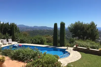 Image de Belle Vence Villa et piscine avec vue sur la Côte d'Azur
