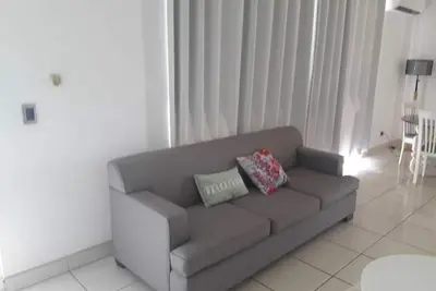 Image de Appartement meublé adapté aux familles avec vue sur l'océan et à quelques pas de la plage