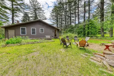 Image de Nouvelle Liste! Maison spacieuse de plain-pied avec kayaks, accès au lac à proximité