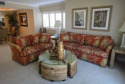 Image de Magnifiquement rénové 2br + Den pas de la plage