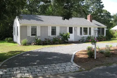 Image de Maison rénovée de 3 chambres dans un quartier résidentiel idéal