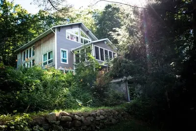 Image de chalet familial au bord du lac