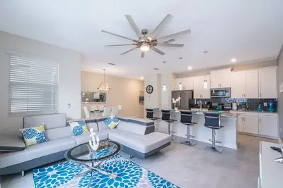 Image de (Bv4834) Storey Lake Home 4/3 Piscine privée et parc aquatique gratuit