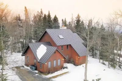 Image de Magnifique! ! Maison de ski Bromley-Stratton Vt Slopeside, Ă quelques minutes de Manchester