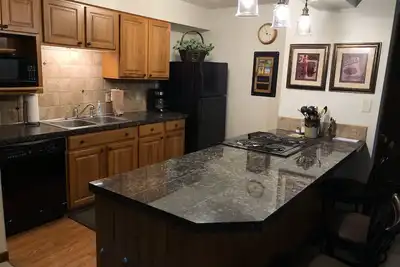 Image de Ski-in; Marchez jusqu'à la ville / ascenseur; 1er étage près du bain à remous