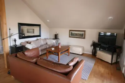 Image de Propriété 5 étoiles - proche du centre-ville - Une vue imprenable et jamais une rivière Valle