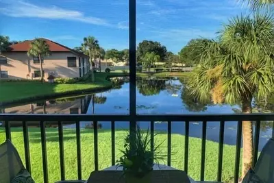 Image de Shorewalk 202/4675 - Condo 2 chambres / 2 salles de bain, occupation maximale de 4 personnes.