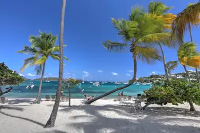 Image de Directement sur la plage, piscine, bain à remous, restaurant, communauté fermée