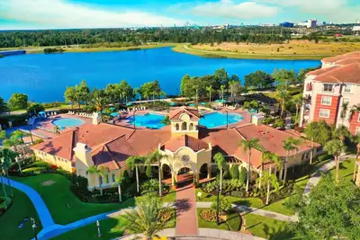 Image de 4br Orlando Condo. . . à quelques minutes du Convention Center, Disney / Universal, et Plus